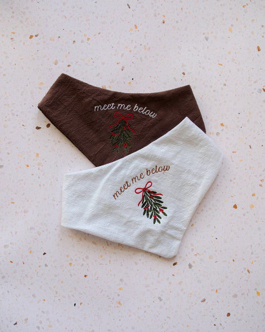 Bandana - Meet Me Under the Mistletoe