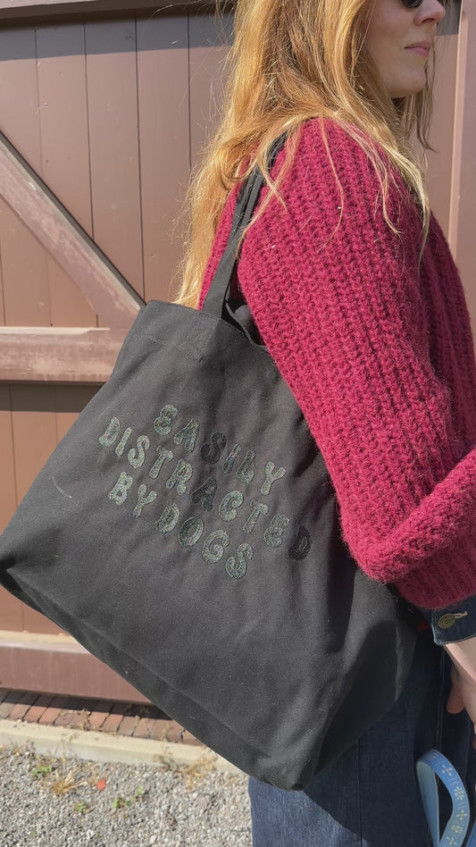 Bag - Easily distracted by dogs
